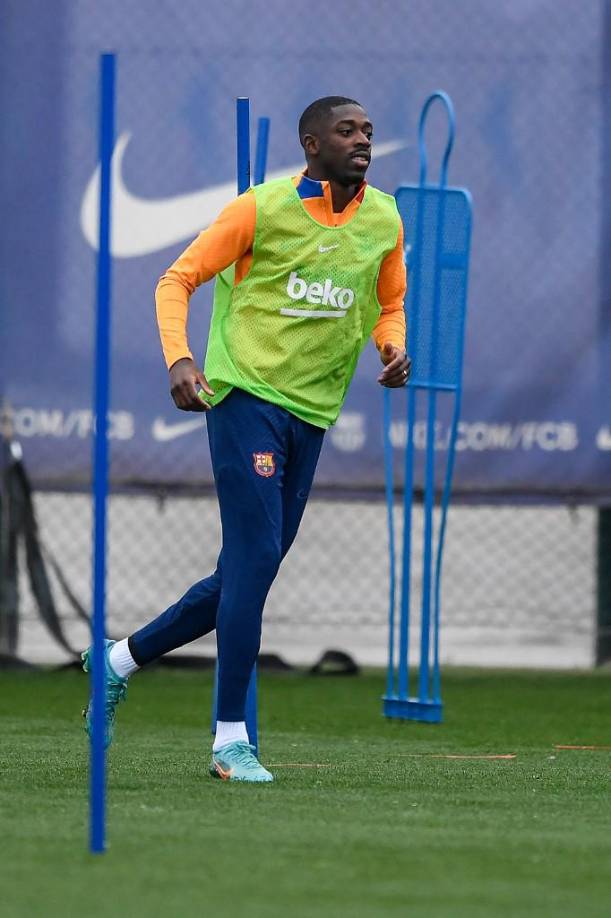 Según fuentes cercanas al Barça, el jugador francés Ousmane Dembélé está muy cerca del PSG y hasta se garantiza que ya ha firmado un contrato con el club parisino.