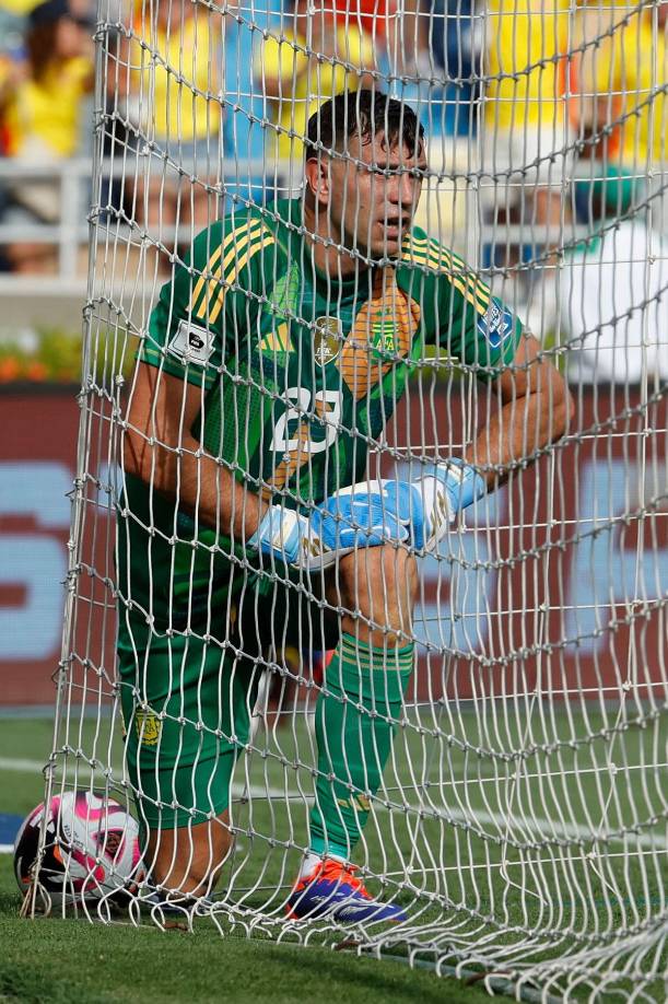 Emiliano ‘Dibu’ Martínez, tras encajar el gol de Yerson Mosquera.