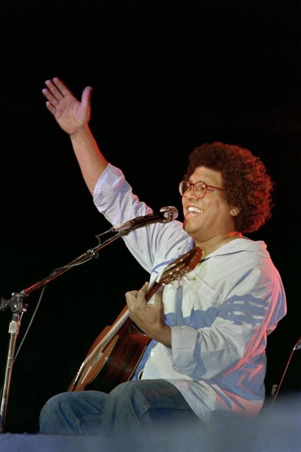 “Pablo puso banda sonora a la infancia y adolescencia de varias generaciones y su legado va mucho más allá de la música, es musical, poético, emotivo y social”, compartió.