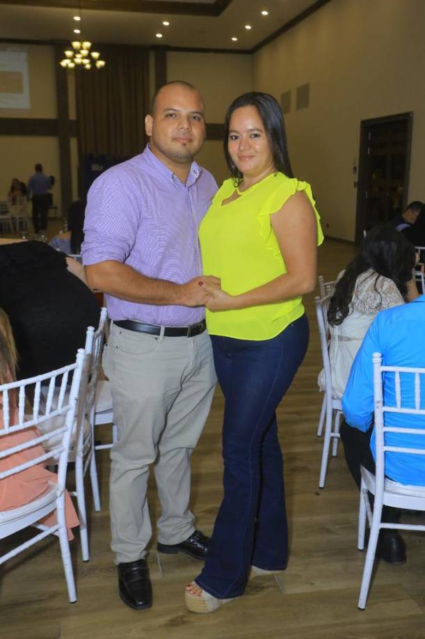 Edgardo Ferrufino y Kenia Mata.