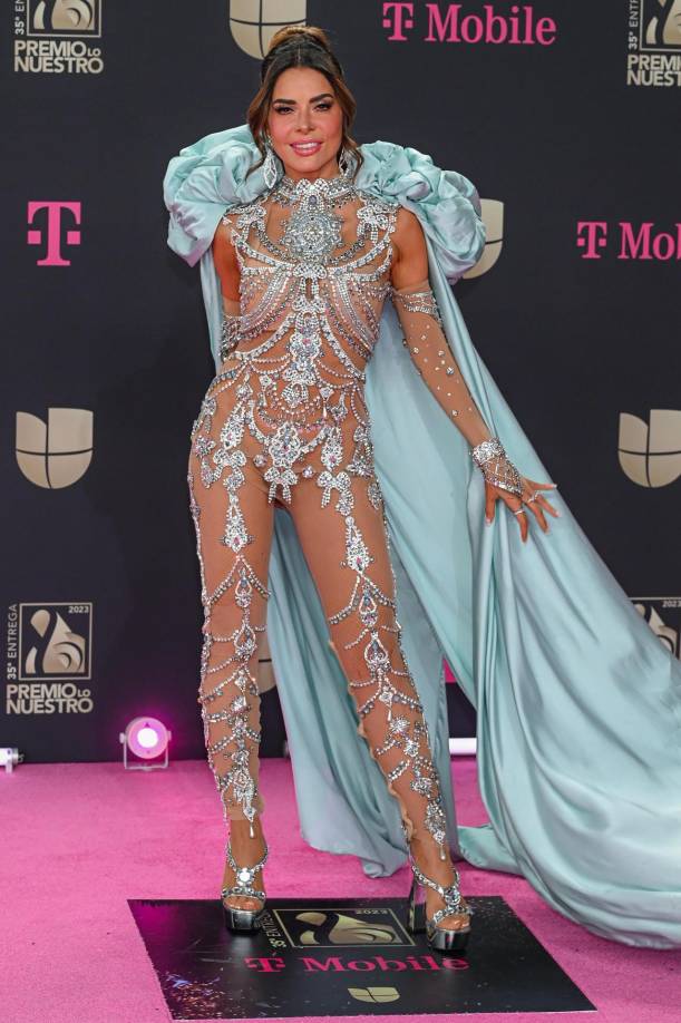 En la categoría de los cristales, volúmenes y fantasía, la cantante mexicana Gloria Trevi fue la mejor de todas. 