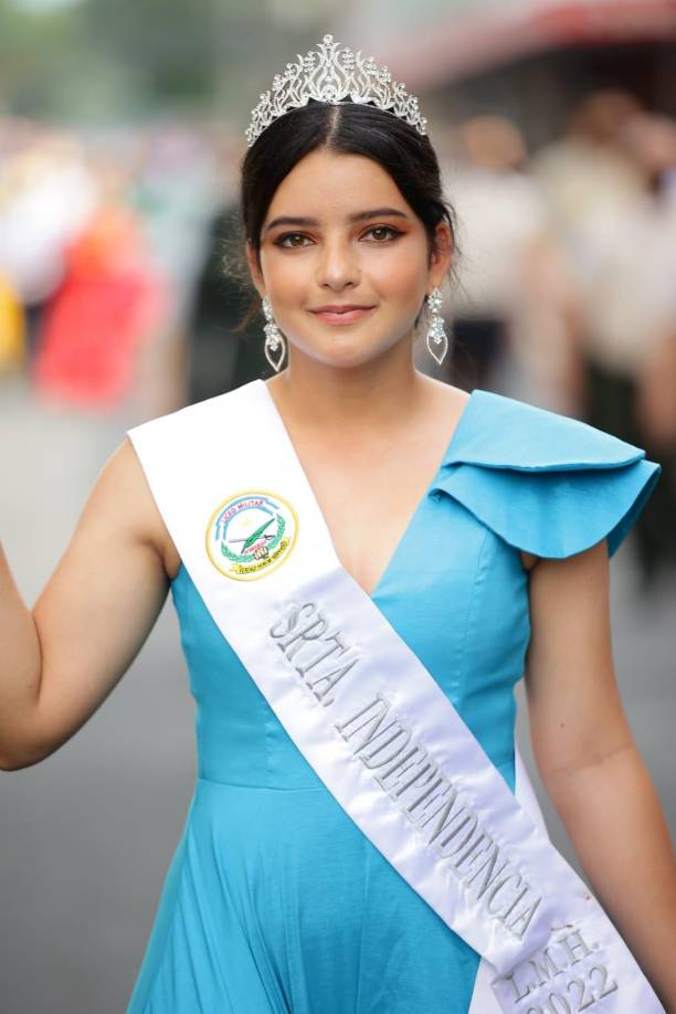 Con su angelical rostro esta hermosa Señorita Independencia se robó las miradas de muchos.