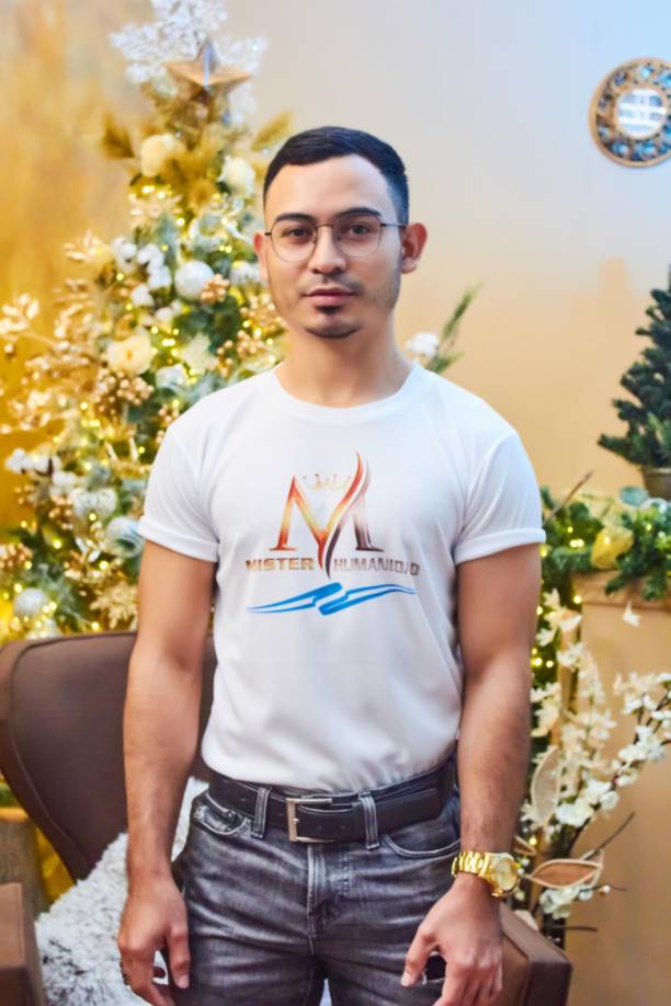 Fernando representa a Copán