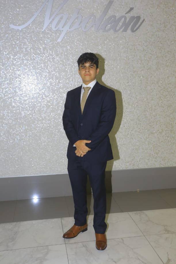 Escuela Santa María del Valle celebra su “Grad Night 2023”