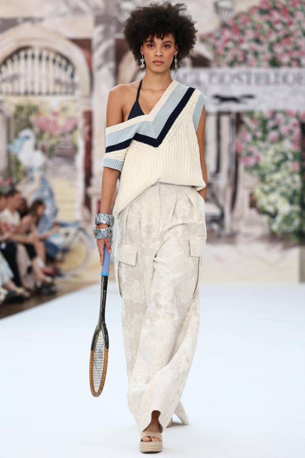 Los pantalones cargo con jérseis son la combinación perfecta para el próximo verano.