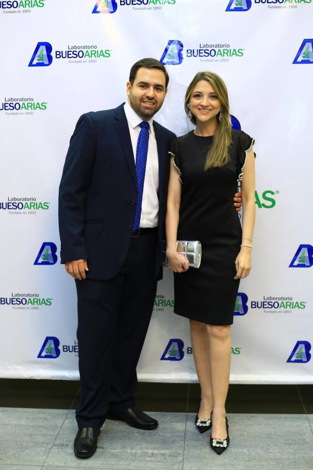 Daniel Alvarado y Skarleth Munguía 