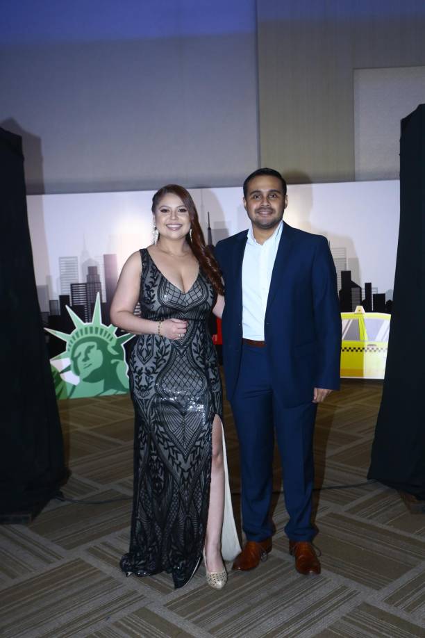 Melissa Dávila y Fausto Iscoa