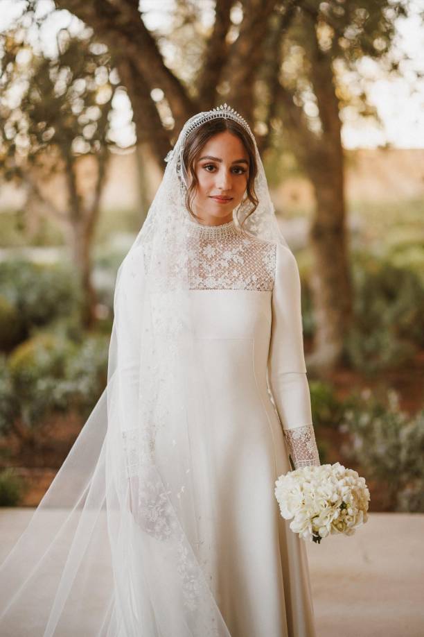 La <b>princesa</b> Imán, diplomada por la Parsons School of Design de Nueva York, es la hija mayor de los reyes de <b>Jordania</b> y la segunda en el orden de sucesión al trono, por detrás del príncipe Husein bin Abdalá II.