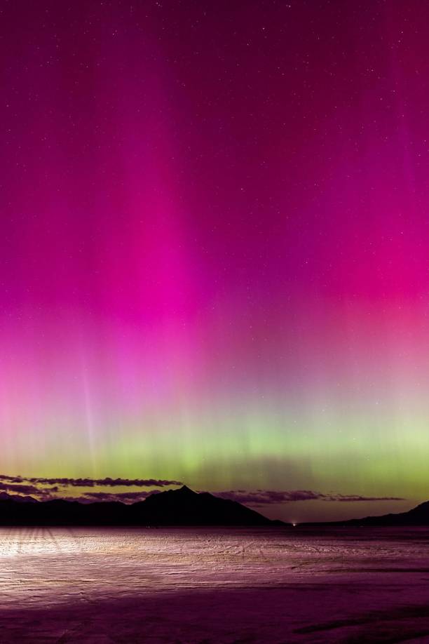 Este año el Sol registra un máximo de actividad en un ciclo de once años, y este mes de mayo, por estar cerca del equinoccio, es cuando debido al eje de giro del planeta se produce mayor penetración de viento solar en la magnetosfera terrestre. 