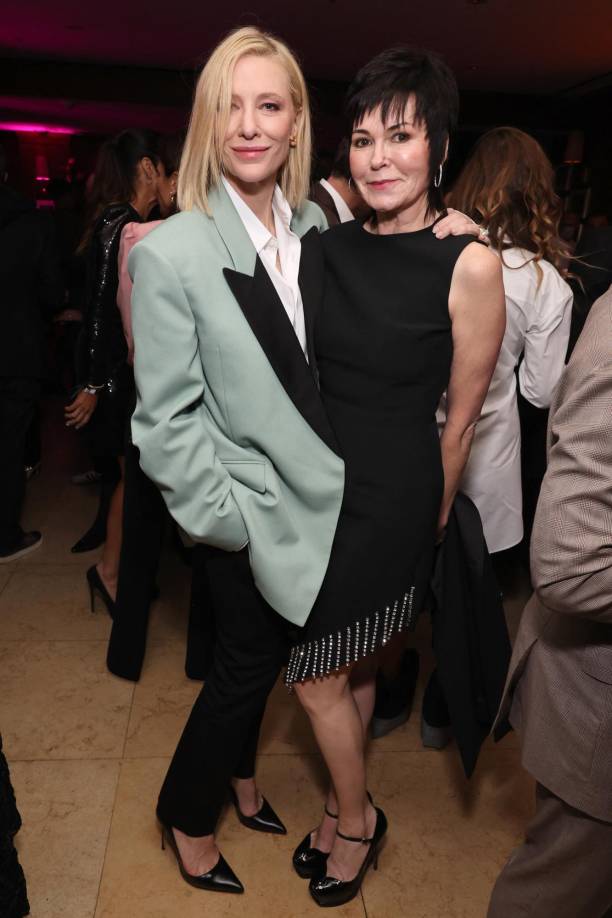  Cate Blanchett y Hylda Queally 