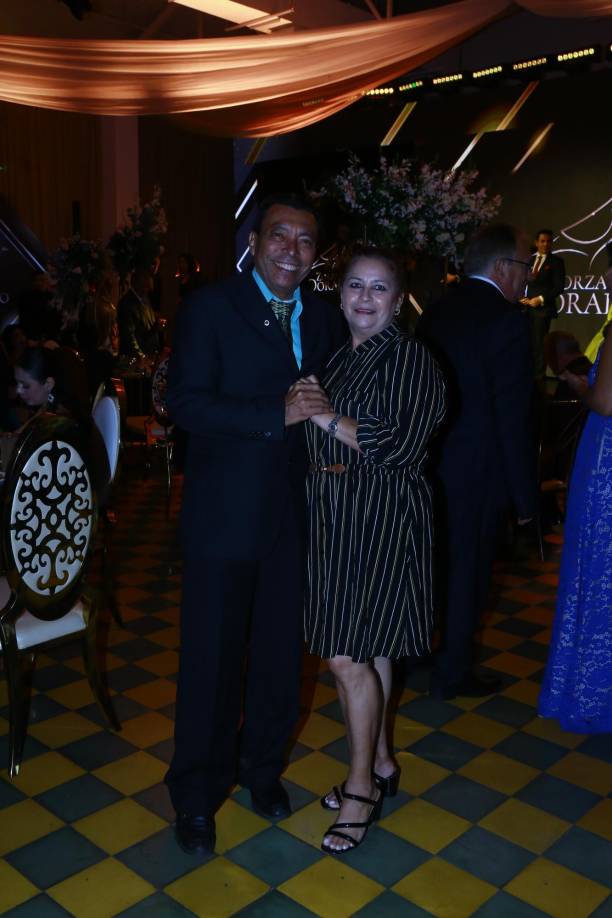 Javier Sandoval y María José López