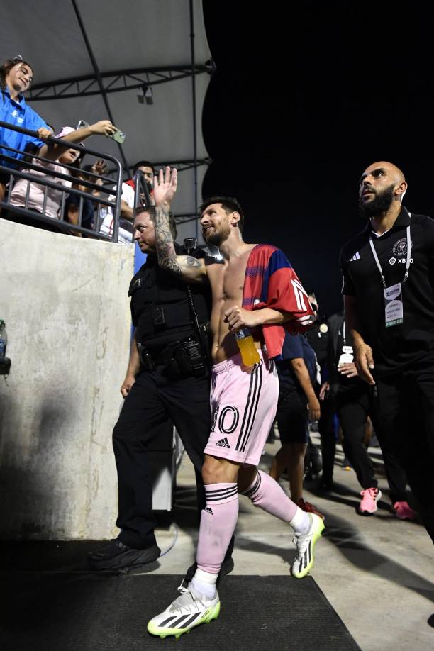 El joven perdió su trabajo por “culpa” de la euforia hacia Messi, ya que los trabajadores son advertidos ante este tipo de situaciones.