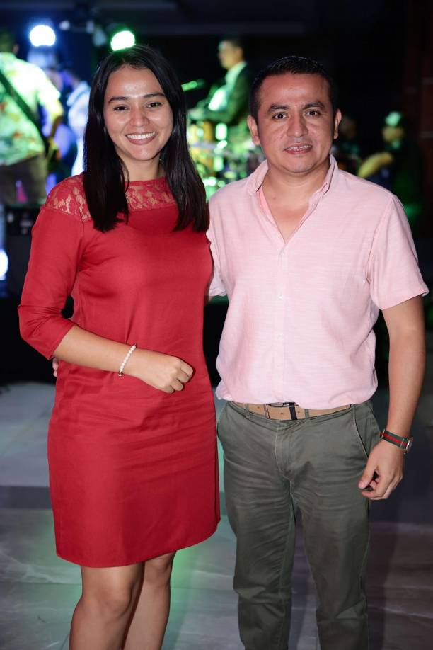 Scarleth Castellanos y Elvin Landaverde