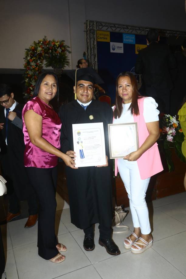 Sandra Aguilar, Josué Medina e Ingrid Tróchez 