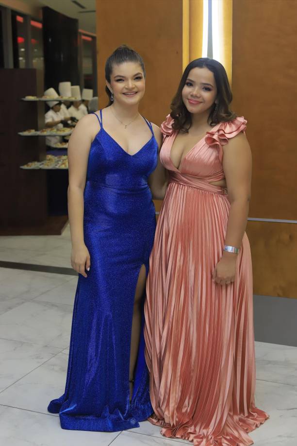 Sonia Holliday y Cecilia Romero