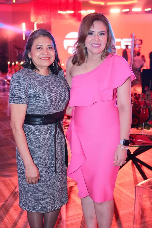 María Inestroza y Aryanis Rodríguez