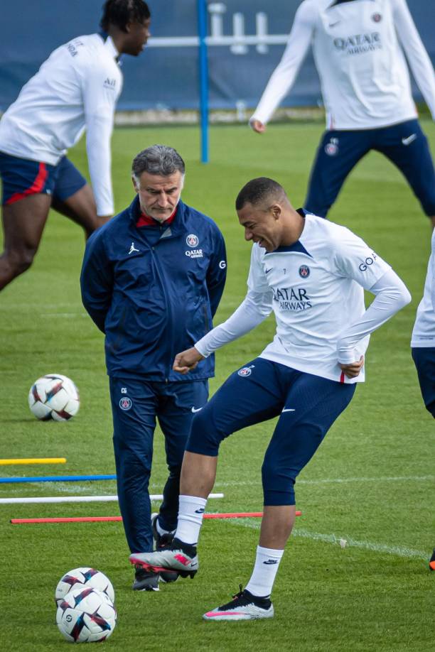 El Real Madrid ha tocado las puertas de Mbappé ya que siguen ilusionados con ficharle. Ante ello, el PSG le ha lanzado una serie de promesas a Kylian.