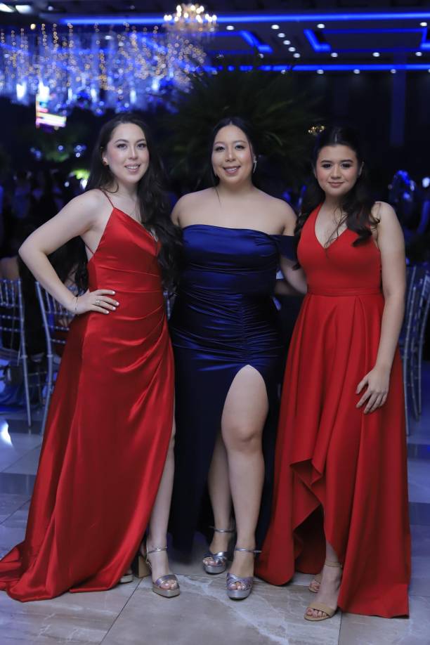 Stephany Menjívar, Briana Menjívar y Monserrat Escobar