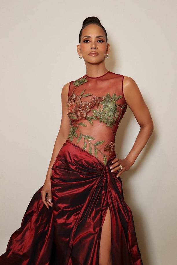 “Es un espacio grande y mi oficina está arriba, así que limpié la tienda y creé un lugar para las donaciones”, explicó la propietaria a <i>The Hollywood Reporter</i>. La tienda, ahora un refugio de solidaridad, está acondicionada para ofrecer un ambiente cálido y acogedor a los damnificados. <b>“Queremos decir: ‘Estamos aquí para ustedes, los queremos y lamentamos lo que están pasando’”</b>, agregó.