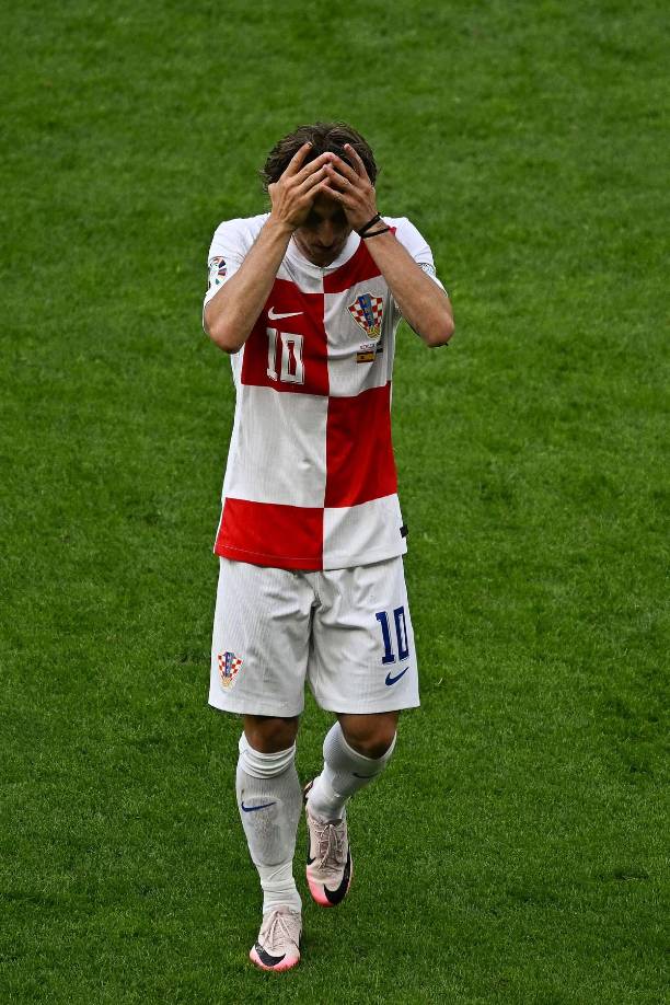 Luka Modric, triste en la derrota de Croacia contra España en el debut de la Eurocopa 2024.