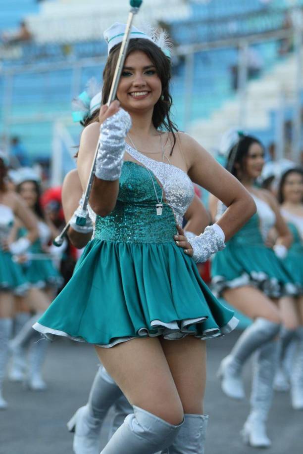 Rapase las mejores imágense de Kimberly en los desfiles patrios del 202 aniversario de Independencia de Honduras.