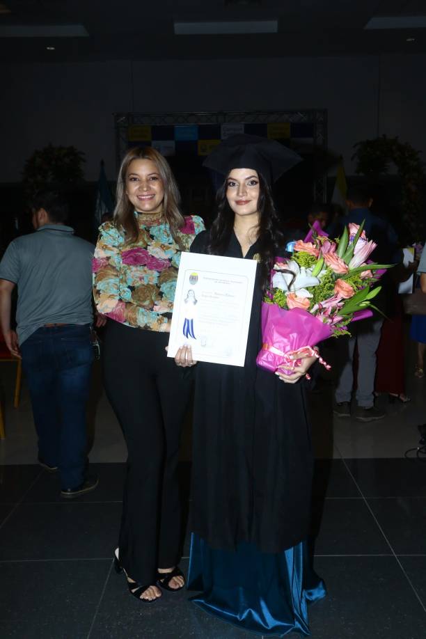 Fanny López y Jonaira López