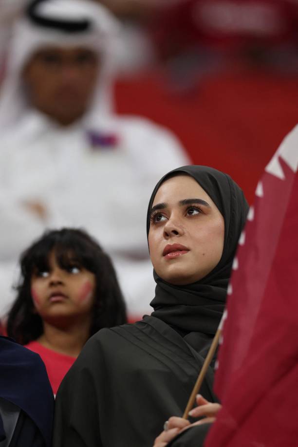 La petición de un hincha y bellas chicas en Países Bajos-Qatar