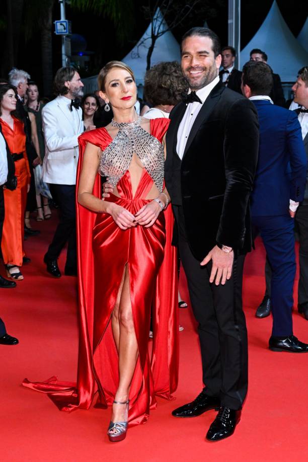 Los actores deslumbraron con su elegancia en la “red carpet”, sin embargo, no realizaron comentarios sobre su supuesta relación amorosa. 