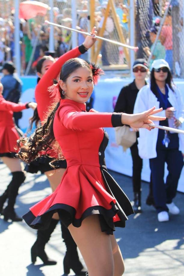 ¡Bellas y talentosas! Así brillaron las palillonas del Instituto José Cecilio del Valle