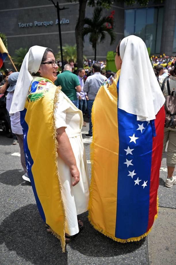 Miles de ciudadanos atendieron el llamado de Machado para marchar en Caracas.