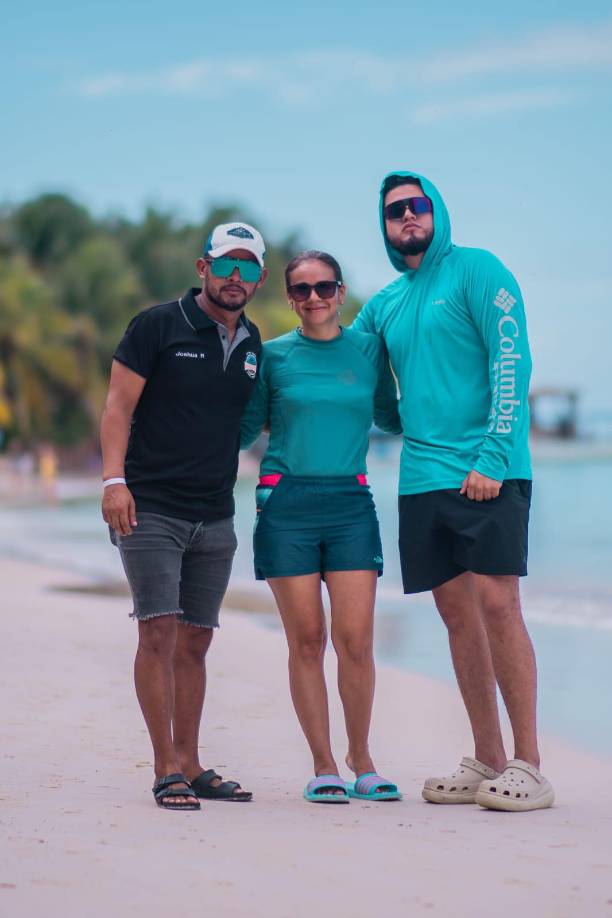 Joshua Rodríguez, Olga Rivera y Dj Nando