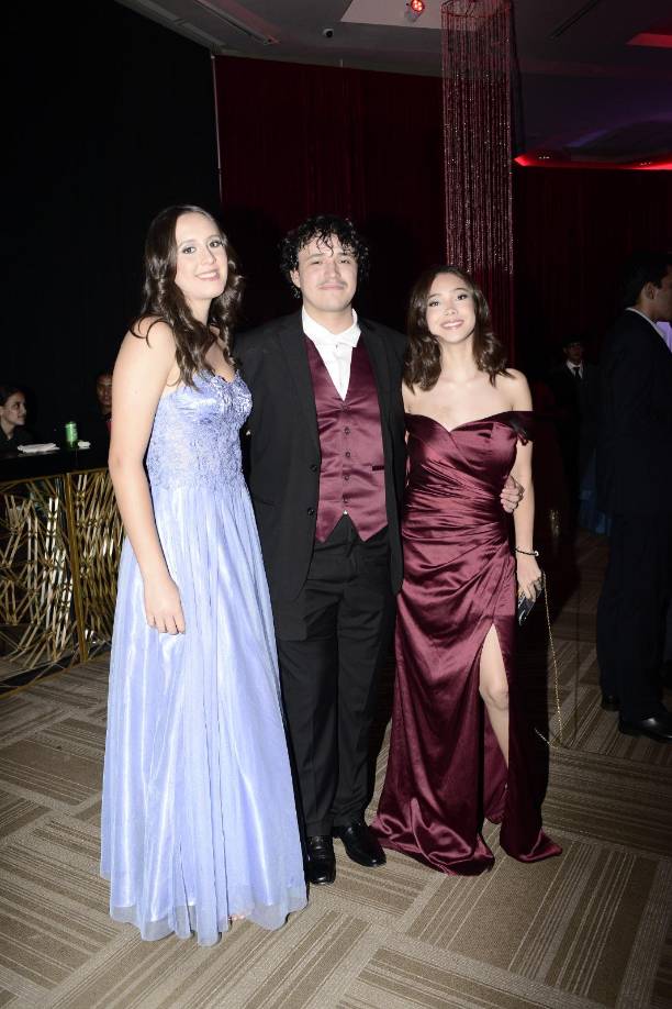 Natalia Canahuati, Daniel Bobadilla y Sofía Molina