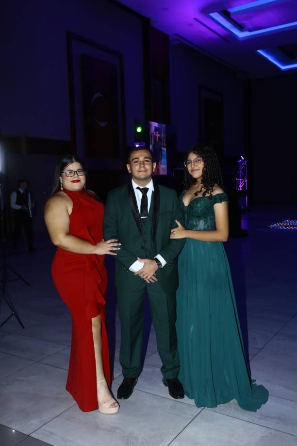 Andrea Castillo, Rafael Castillo y Valeria Sandoval