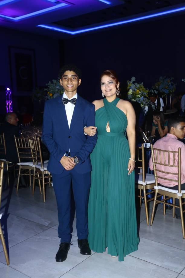 Mario Mejía y Scarlet Rodríguez