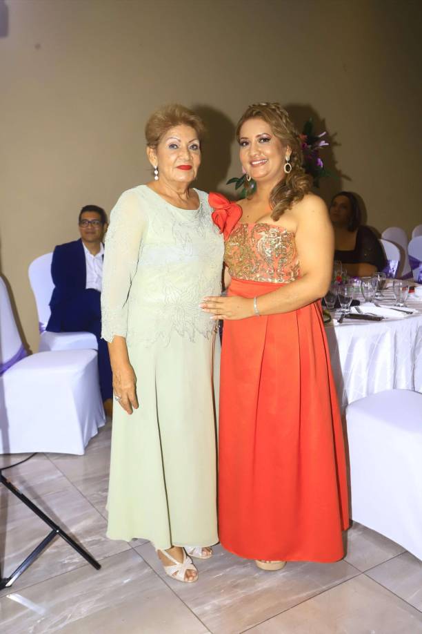 Chinda Martínez y Lina Flores