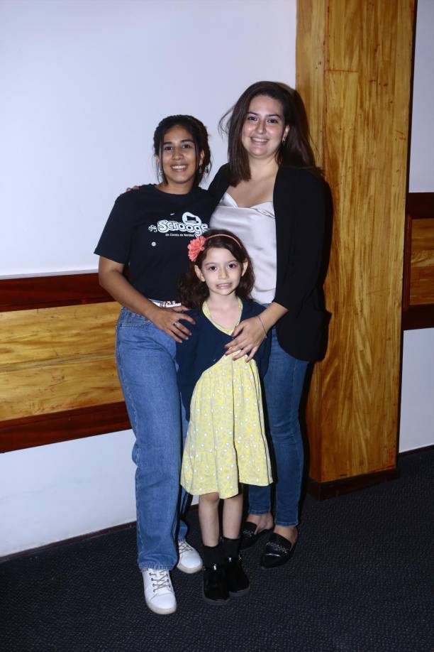 Gisselle Mejía, Cecilia Mejía y Ema Funes