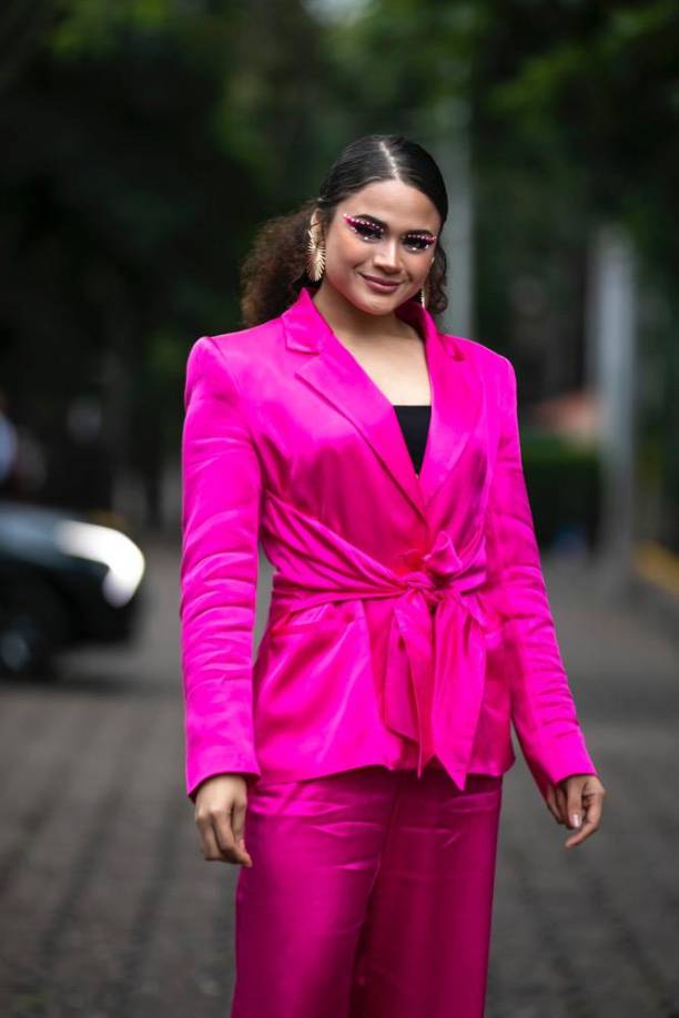 Desde su triunfo en “La Academia”, la mandataria Castro de Zelaya ya había mostrado su apoyo a la joven catracha. 