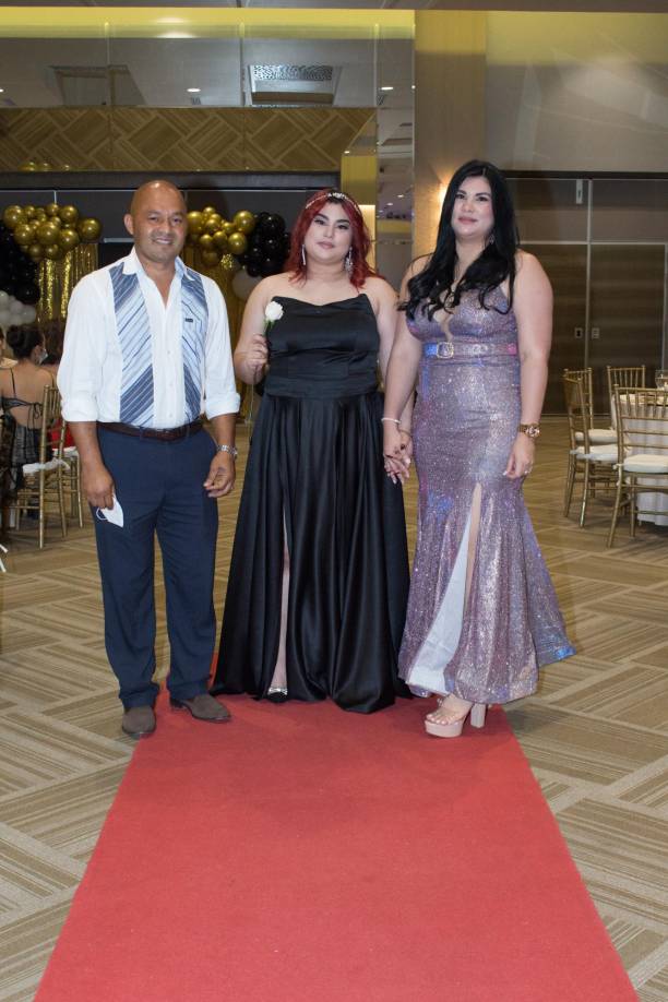 José Manuel Elvir, Alyson Elvir y Daisy Jessenia Quijada