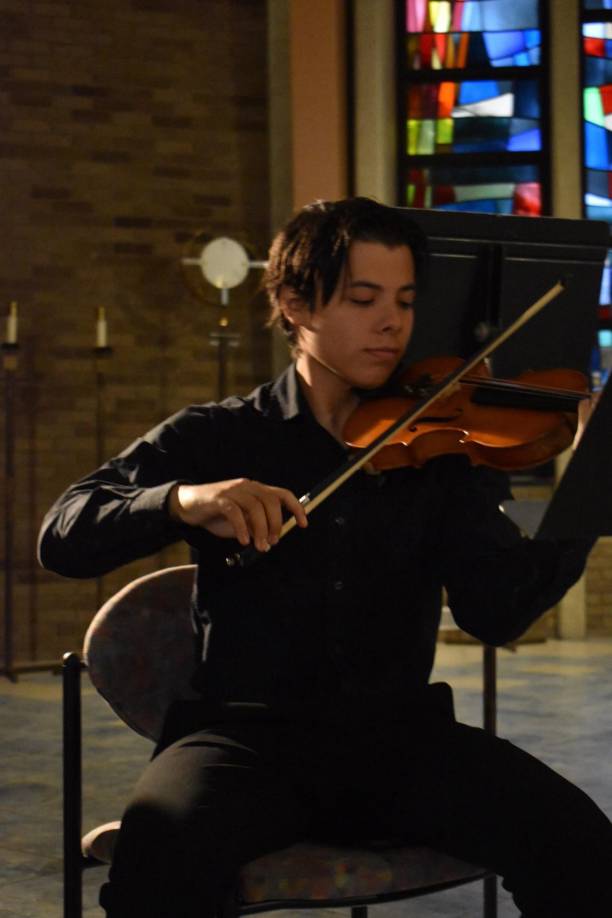 De acuerdo con la página web de la universidad, este recital se estableció para honrar a Jim McCutcheon, un maestro de banda jubilado, que estaba activo en la reparación de instrumentos en NSU.