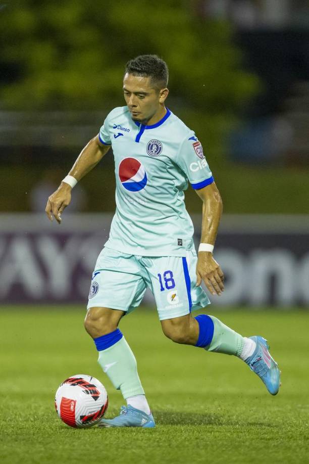 Diego Rodríguez - El futbolista fue un caballo de batalla en el mediocampo para Motagua, quien venció a Cibao de la República Dominicana por 1-0. Rodríguez completó 93 de 97 pases, además de hacer un robo y dos disparos.