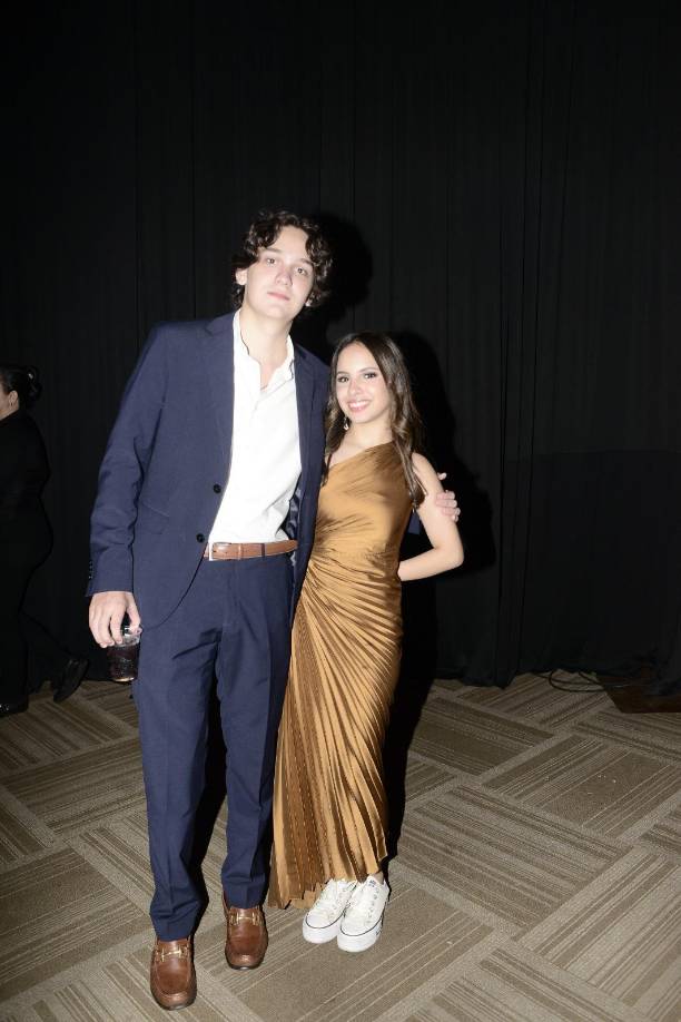 Anthony Berkeley y Natalie Morales