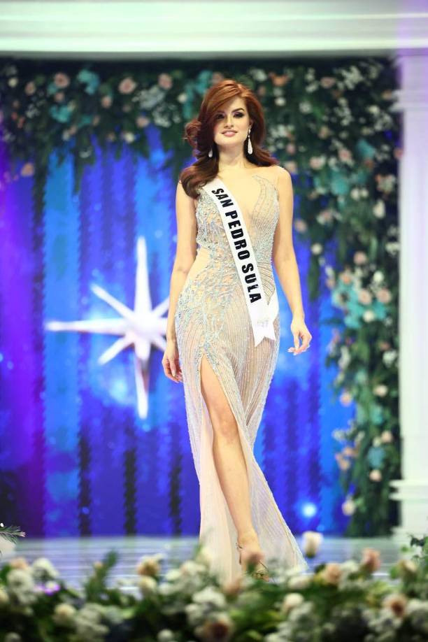 Y es que tras coronarse como la nueva Miss Honduras Universo, Stephanie Cam, sigue destacando y cautivando a los hondureños por sus múltiples labores altruistas, acciones dignas de una verdadera reina. 