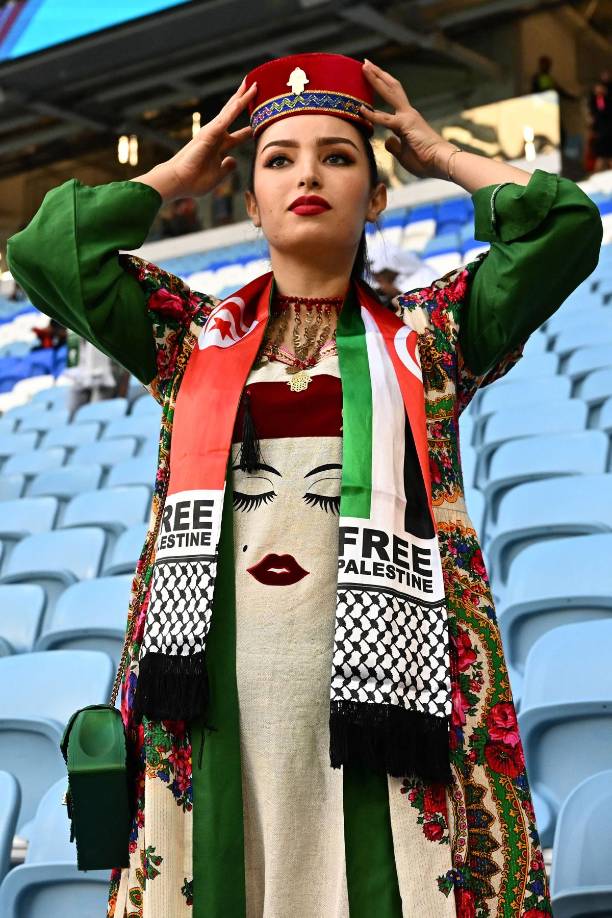 La ‘marea roja’ se roba el show y bellezas en Túnez-Australia