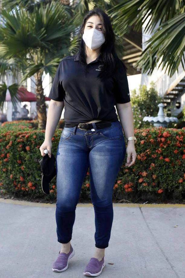 Esta guapa chica robó muchos suspiros en el estadio Olímpico.