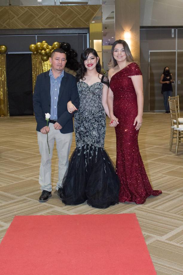 Héctor Landaverde, Osiris Landaverde y Gladys Valdes