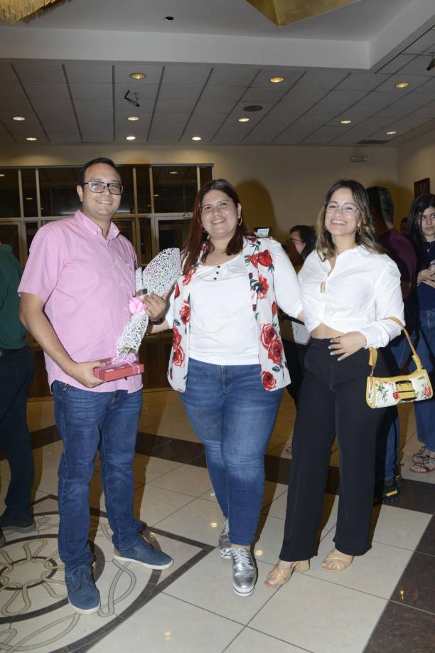 Guillermo Tejada, Jazmin Ortíz y Andrea Soto