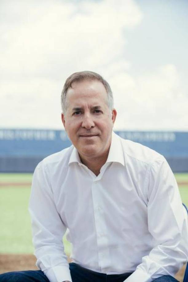 El empresario estadounidense Jorge Mas se ha convertido en el nuevo propietario del Real Zaragoza de la segunda división de España. Es propietario del Inter Miami de la MLS.