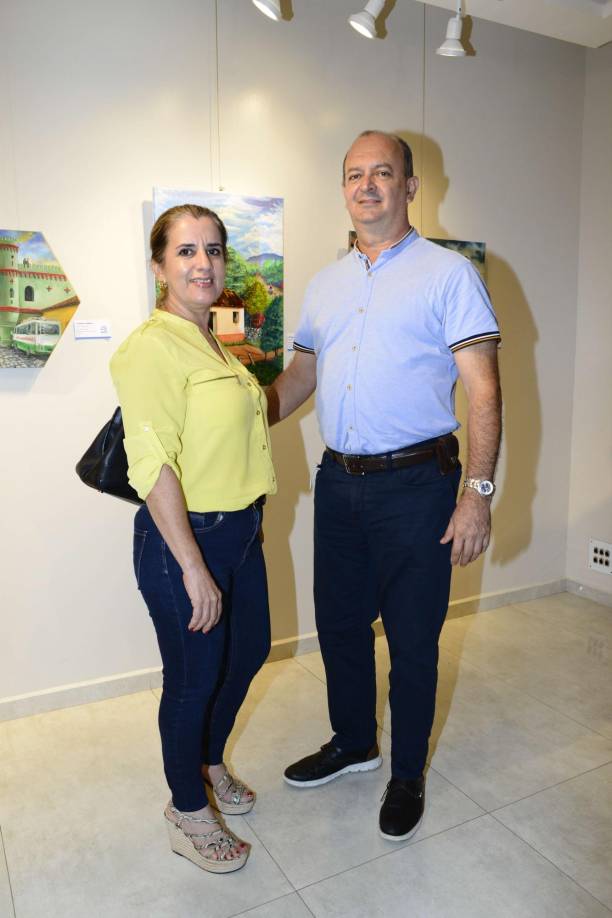 Claudia Fajardo y Denis Sagastume