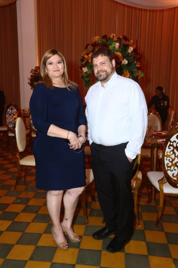 Ana Leverón y Christopher Strom