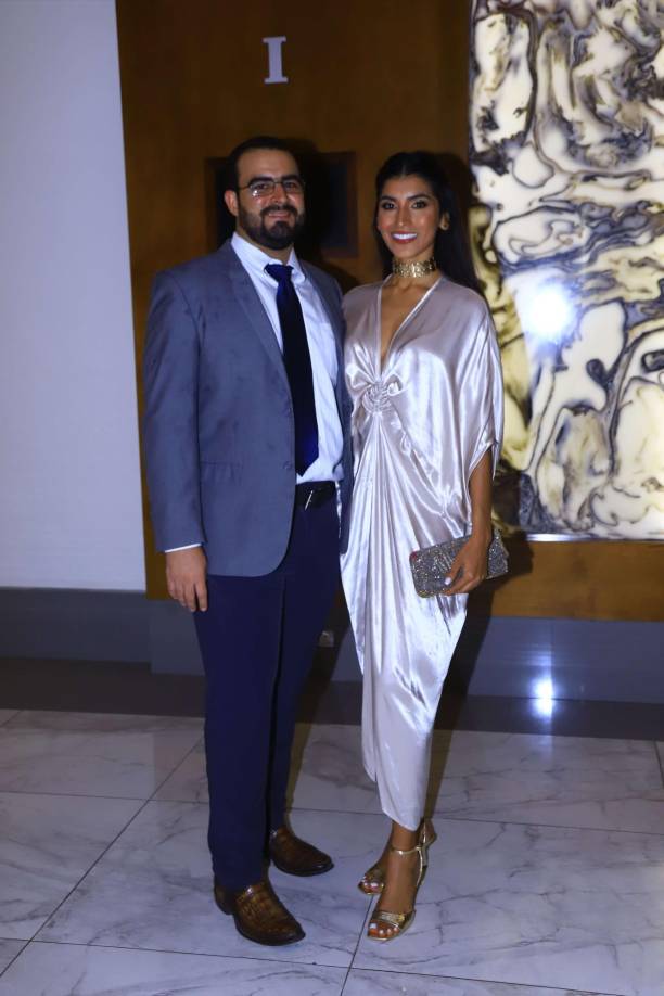 Asimismo, la ex Miss Honduras Universo 2019, Rosemary Arauz, fue invitada a la fiesta junto a su novio Erick Merren